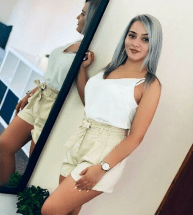 Chloe6