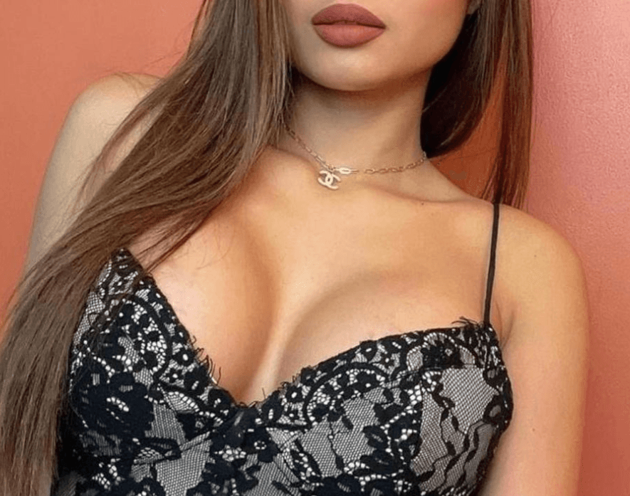 Pretty Asian girl in Southchurch